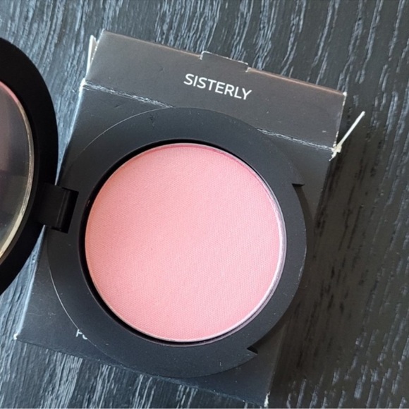 Younique MOODSTRUCK pressed blusher - Sisterly - Picture 2 of 2